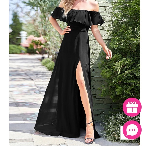 Gothic black dress / gown with sleeves and slit - Picture 1 of 4